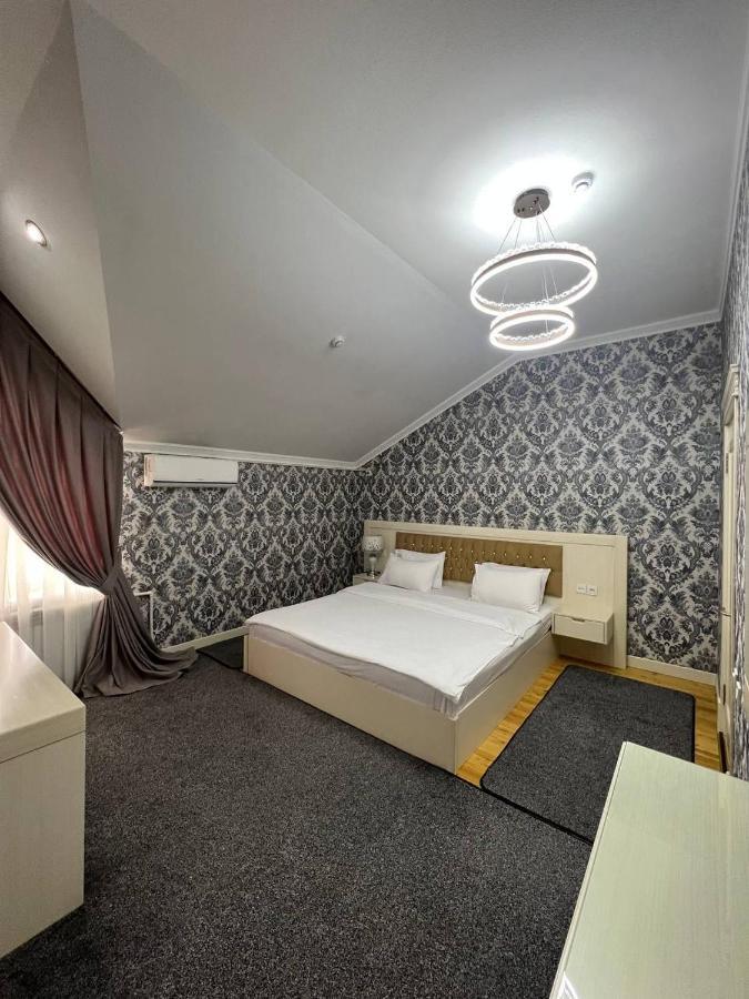 Hotel Afrosiyob Qarshi Exterior foto