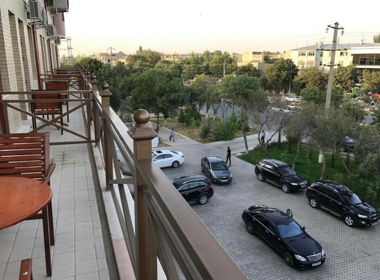 Hotel Afrosiyob Qarshi Exterior foto